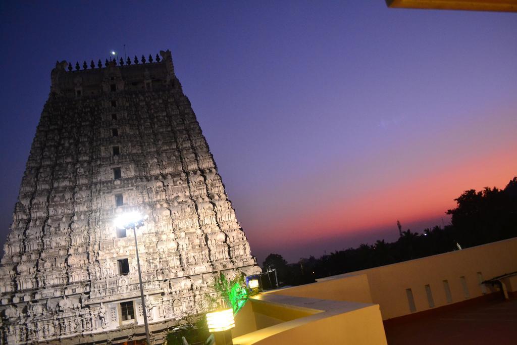 Sri Sarvesha Js Palace Temple View Tiruvannāmalai 외부 사진